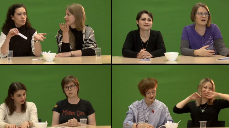 В итальянском словаре среди синонимов "женщины" указана puttana. Феминистки просят вычеркнуть