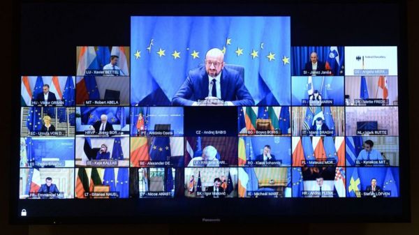 Дайджест: КНДР запустила ракеты, в Японии стартовала эстафета Олимпийского огня