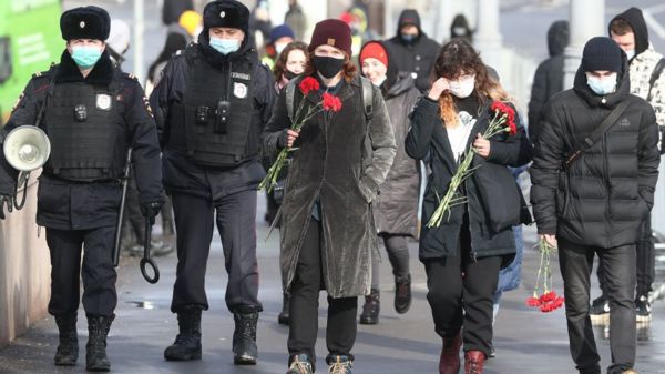 Шестая годовщина убийства Немцова. В России и по всему миру прошли акции в его память