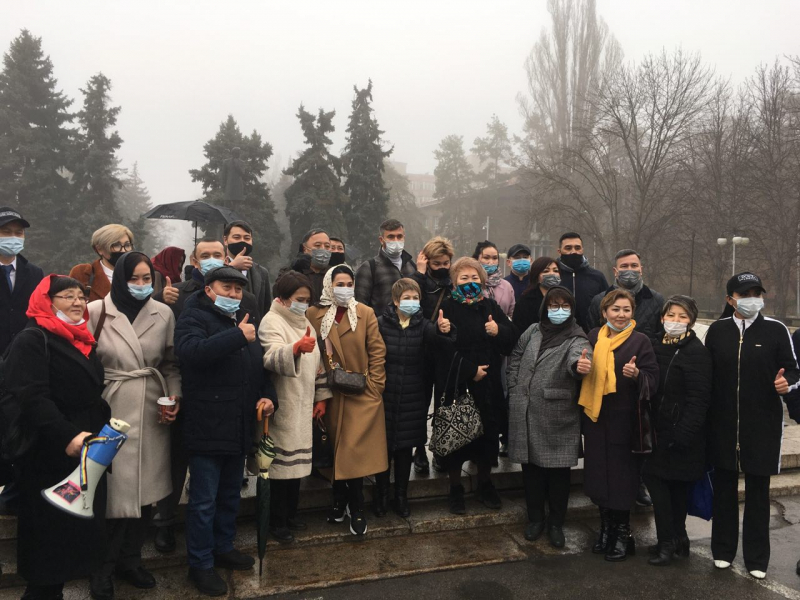 Адвокаты и юристы Казахстана отменили митинг против законопроекта об усилении регулирования их деятельности из-за запрета санврача