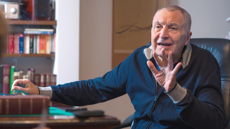 «Без благословения». Режиссёр «Белорусского вокзала» раскритиковал идею Кеосаяна снять ремейк его фильма