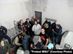 "Диму снова задержали". Автор телеграм-канала "Протестный МГУ" больше месяца провел под арестом, теперь ему дали еще 10 суток