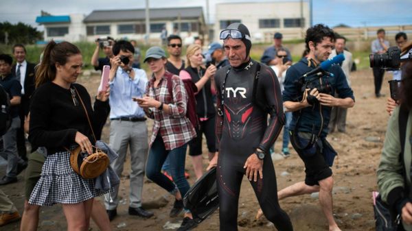 51-летний француз пытается вплавь пересечь Тихий океан