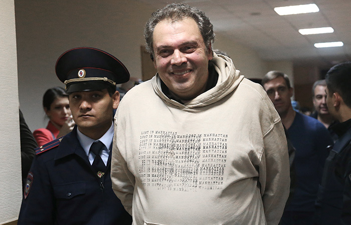 Экс-директора департамента Минкультуры Бориса Мазо доставили в Россию