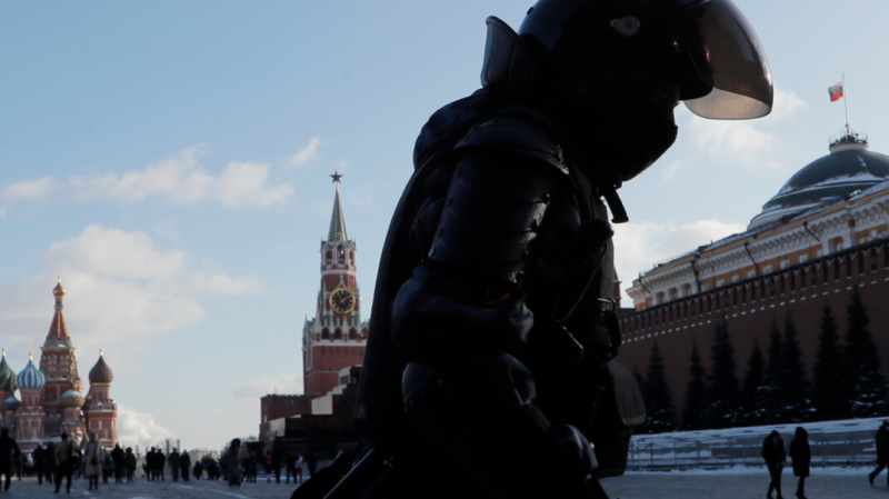 Европейские чиновники выступили за смягчение &laquo;воинственного подхода&raquo; в отношении России