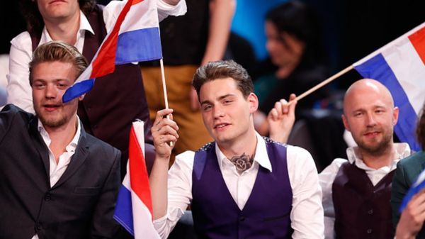 Коронавирус в мире: угроза четвертой волны в США и карантин на "Евровидении"