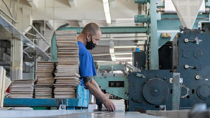 Издатели предупредили о риске подорожания книг на 20% из-за нехватки бумаги