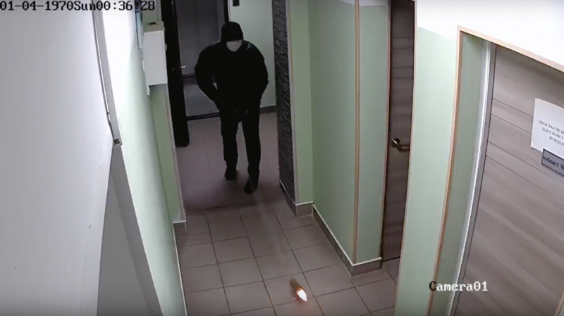 К штабу Навального в Твери подбросили дымовую шашку. Там должен был пройти тренинг по предвыборной агитации