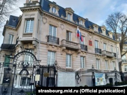 "Кто еще в консульстве был в курсе воровства?" Как житель Страсбурга помог раскрыть "велосипедную аферу" российских дипломатов