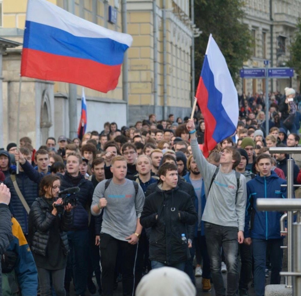 "Мне было тяжело видеть всю несправедливость". Интервью с режиссером фильма "Россия &ndash; это мы" Александрой Дальсбек