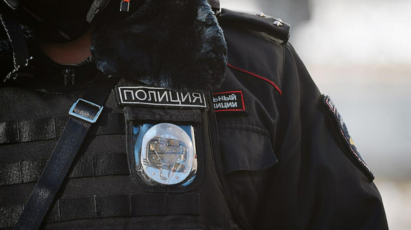 МВД трижды объясняло, почему полиция скрывала жетоны на протестах в Москве. Все ответы различаются