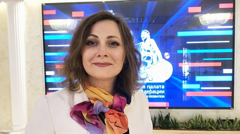 Общественница пожаловалась в ФСБ на вопрос Шнурова Путину о &laquo;русских хакерах&raquo;. Она усмотрела в нём госизмену