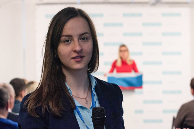 Полицейские задержали волонтера штаба Соболь