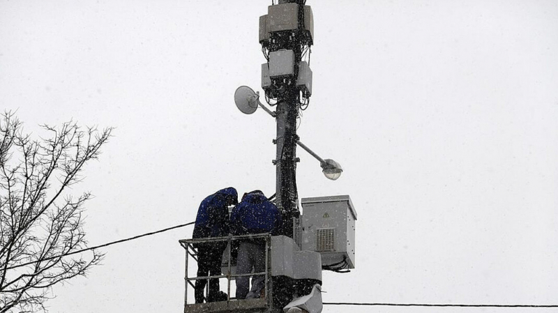 Полиция разогнала акцию против вышек 5G в Екатеринбурге. Протестующие неделю жили в палатках