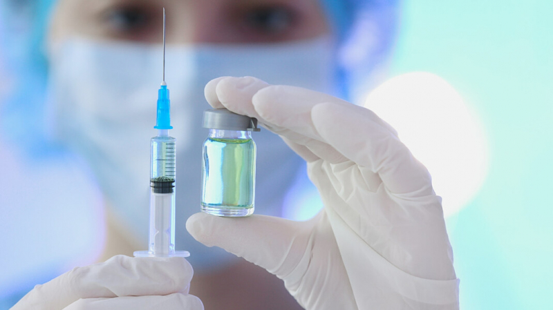 Скворцова: чтобы избежать новой волны COVID-19, надо привить четверть россиян за два месяца