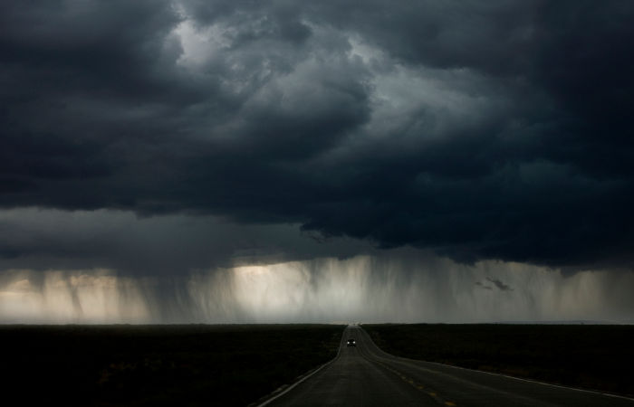 Снежный шторм обрушился на центральную часть США