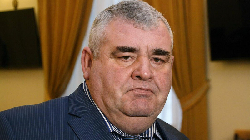 Уфимский депутат отозвал иск, поданный из-за того, что его назвали &laquo;единороссом&raquo;