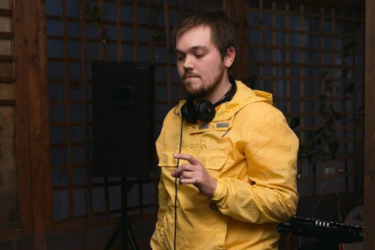 В Коми уволили учителя истории, вышедшего на пикет 23 января с плакатом &laquo;Молчи или умри&raquo;