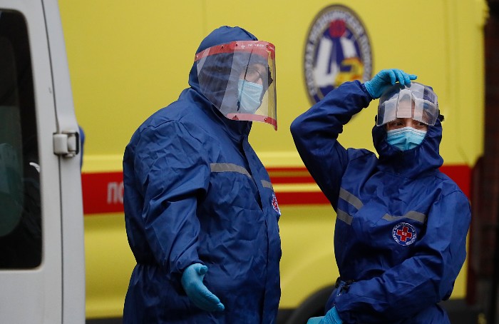 В России за сутки выявлено 9,9 тыс. случаев коронавируса за сутки