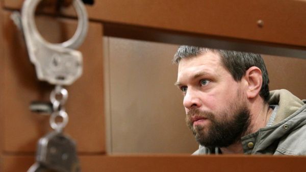 "Ну вы подставили". В суде огласили прослушку полицейских из дела Голунова