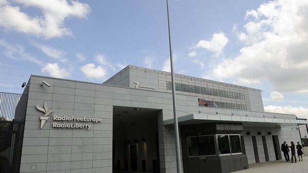 Дайджест: военные корабли США не пошли в Черное море, Соболь ждет приговора. Главное 15 апреля