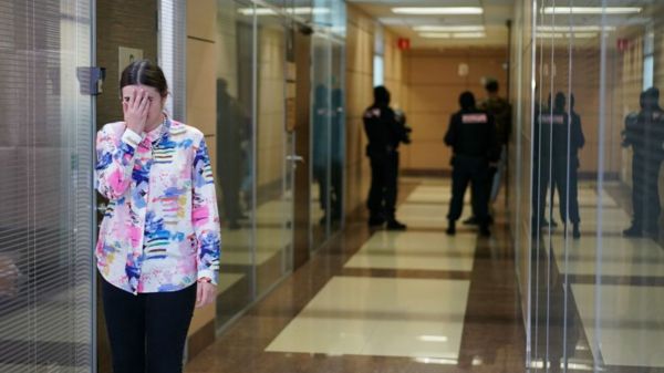 Повестки после митингов и проблемы на работе. Чем обернулись акции 21 апреля для ФБК и активистов