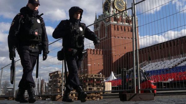 Дайджест: умерших от ковида в Индии сжигают на улицах, Россия готовит список "недружественных стран"