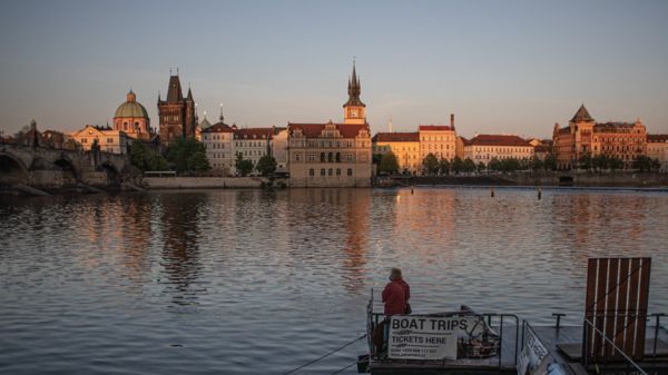Политик в Праге заявил, что его охраняют от российского убийцы