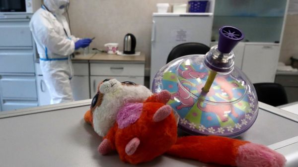 В России появится "налог для богатых". Поможет ли он детям и экономике?