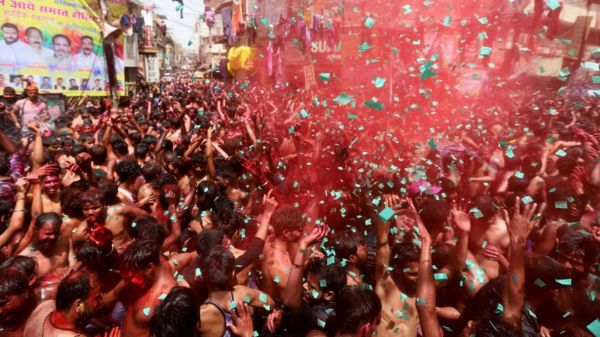 Пандемия в Индии: самый высокий рост числа заболевших в мире и нехватка кислорода