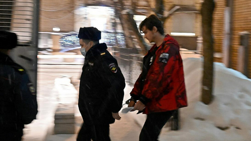 Активиста, распылившего газ в сторону росгвардейца на акции 31 января, приговорили к 3,5 годам колонии