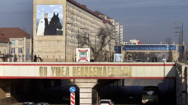 Сотни улиц в Чечне названы в честь родных Кадырова. Теперь там открыли спорткомплекс имени его сына