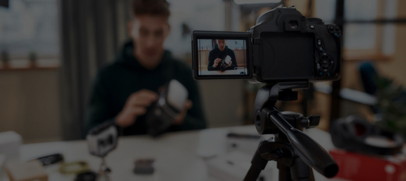 &laquo;Белые&raquo; доходы блогеров от рекламы в Instagram и YouTube превысили за год 11 млрд рублей 