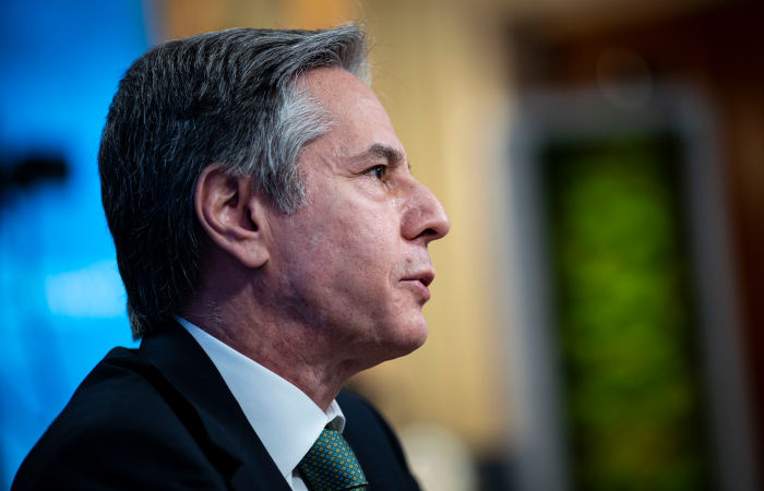 Блинкен считает необходимым прямой диалог между США и Россией