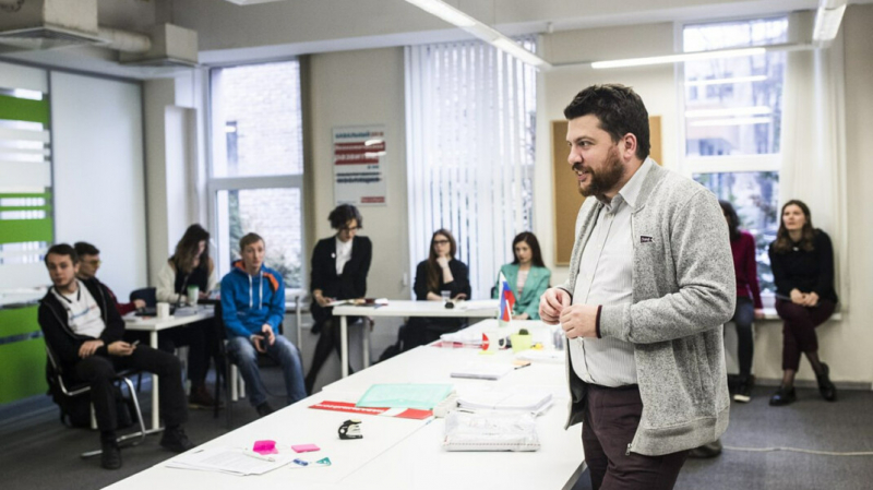 &laquo;Будет довольно страшно&raquo;. Соратник Навального &mdash; об удлинённых Путиным выходных