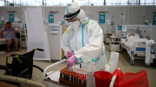 Росстат: смертность от коронавируса в феврале сократилась на треть