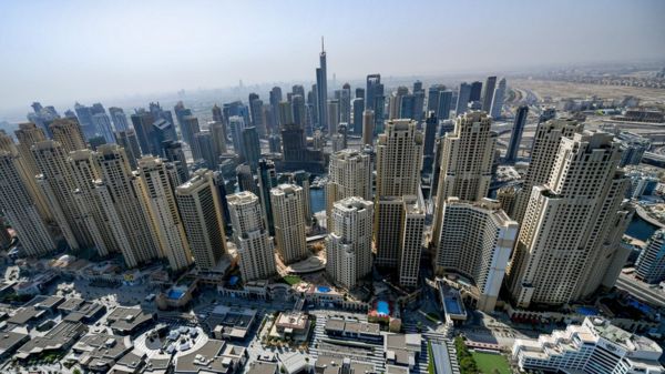 Задержанных в Дубае за голую фотосессию украинок посетил консул. Что им грозит?