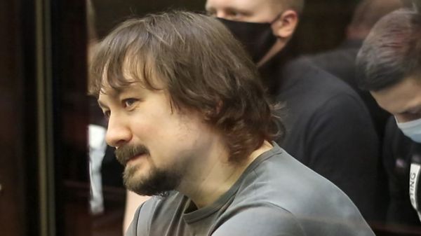 "Ну вы подставили". В суде огласили прослушку полицейских из дела Голунова