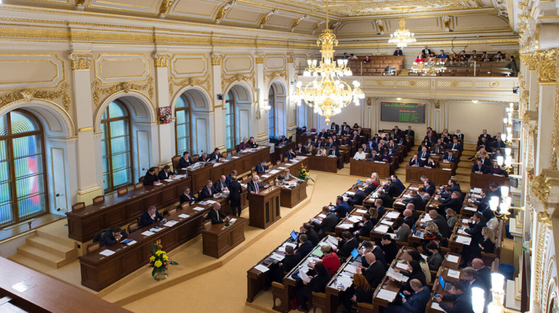 Депутаты Чехии потребовали от России компенсации за взрывы складов с оружием