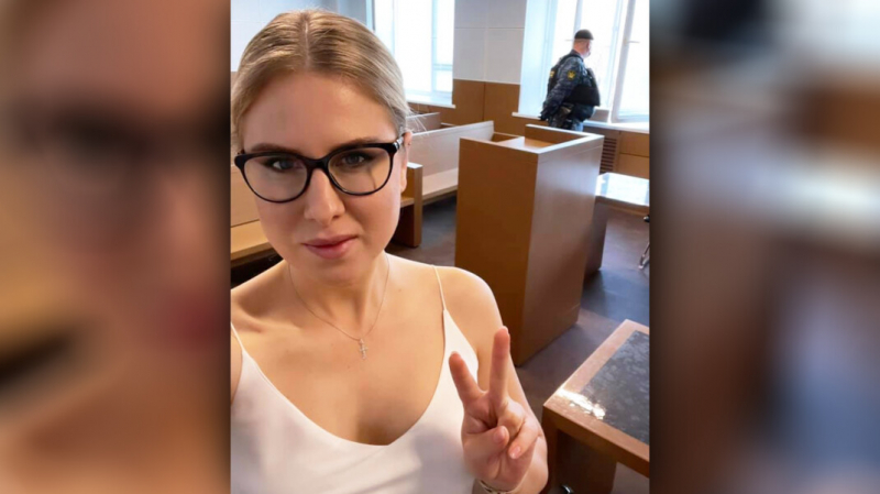 Для Соболь запросили исправительные работы по делу о проникновении в квартиру &laquo;отравителя Навального&raquo;