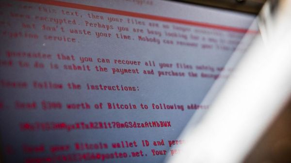 Дайджест: первое обращение Байдена к конгрессу и предупреждение Путину от МИ-6