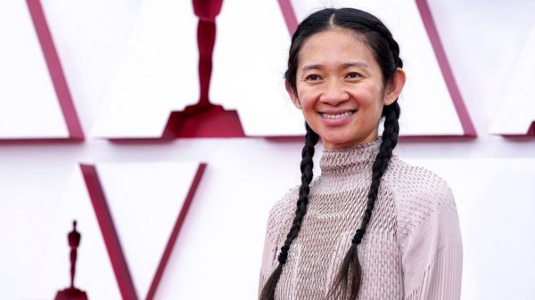 &laquo;Оскар&raquo;-2021: &laquo;Земля кочевников&raquo; - лучший фильм, Хлоя Чжао &ndash; лучший режиссер
