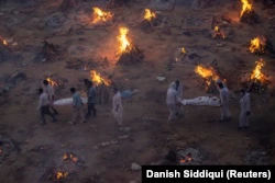 Индия пятый день обновляет рекорд по числу заболевших COVID-19
