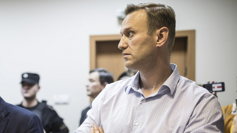 Навальный заявил об угрозах руководства колонии начать его принудительно кормить