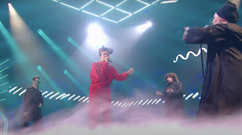 Песню Манижи начали проверять на экстремизм. На неё пожаловалось издание «Ветеранские вести»