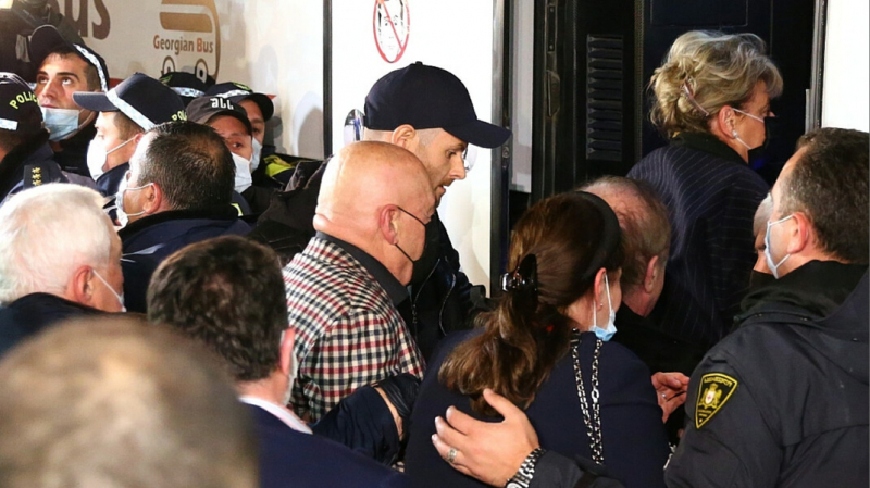 Познер пообещал вернуться в Грузию, несмотря на возникшие там из-за его последнего визита протесты