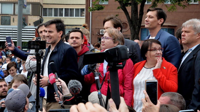 Протестовавшие пойдут в Госдуму. Александр Соловьев и Алексей Миняйло договариваются о выдвижении от &laquo;Яблока&raquo;