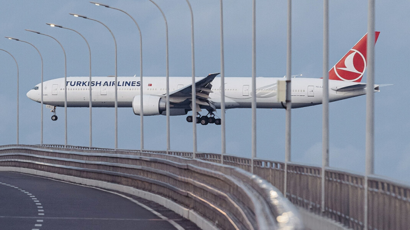 Россия до июня приостановит чартерные рейсы в Турцию из-за роста числа заболевших COVID-19