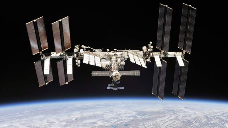 Россия допустила отказ от использования МКС и решила создать свою орбитальную станцию