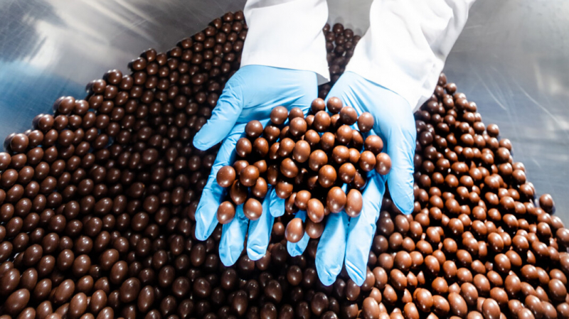 Российские власти проверят на &laquo;двойные стандарты&raquo; импортные сладости, чай и кофе